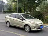 Фото 3 - Ford Fiesta