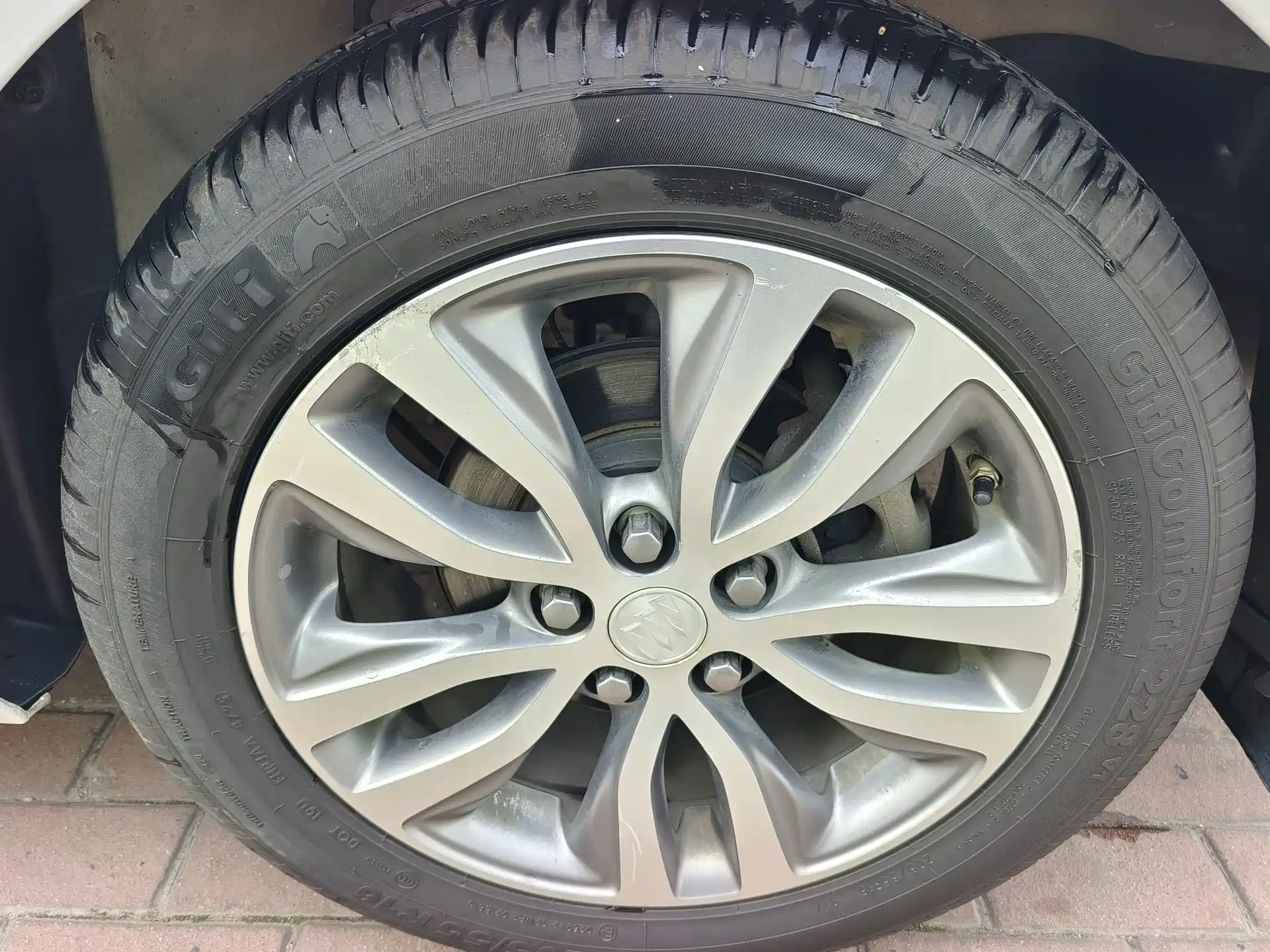 Фото 12 - Buick Excelle