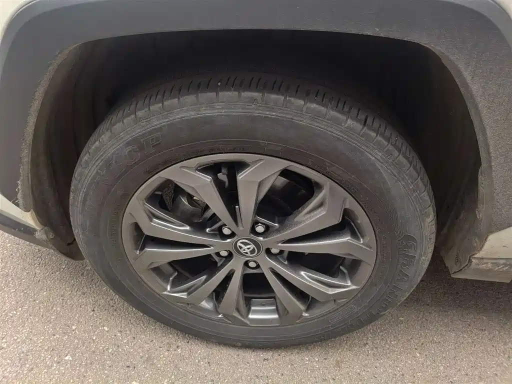 TOYOTA RAV4 RONGFANG