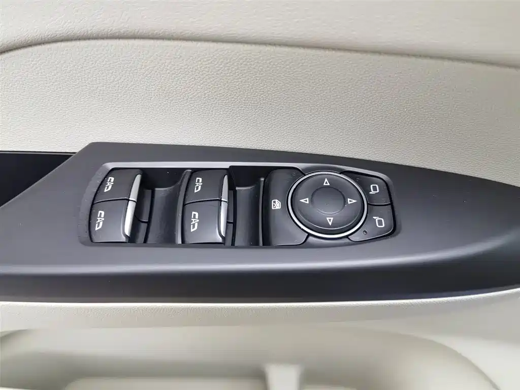 Buick GL8 2023 ES Landmaster Comfort фото 9