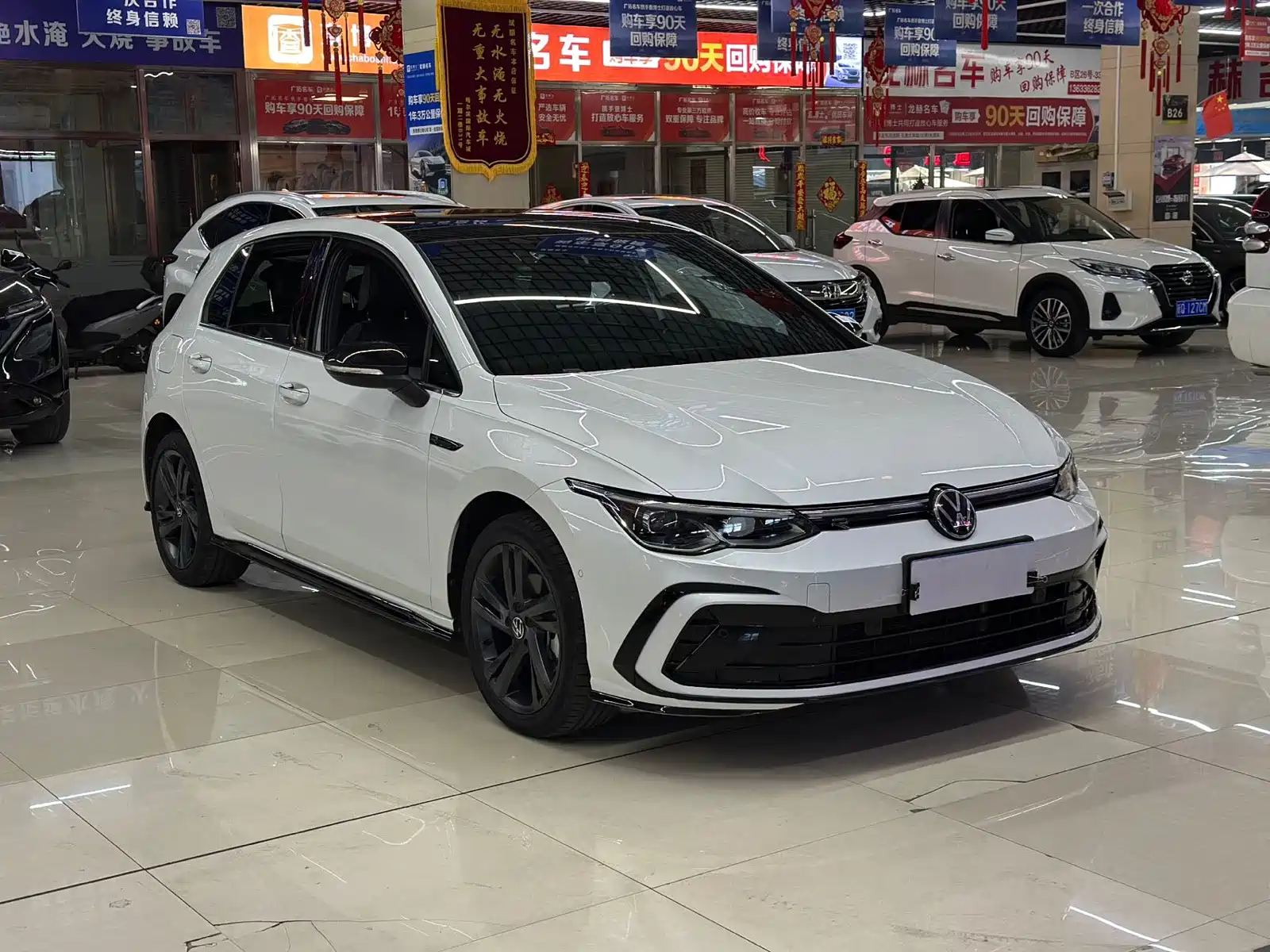 Фото 3 - Volkswagen Golf