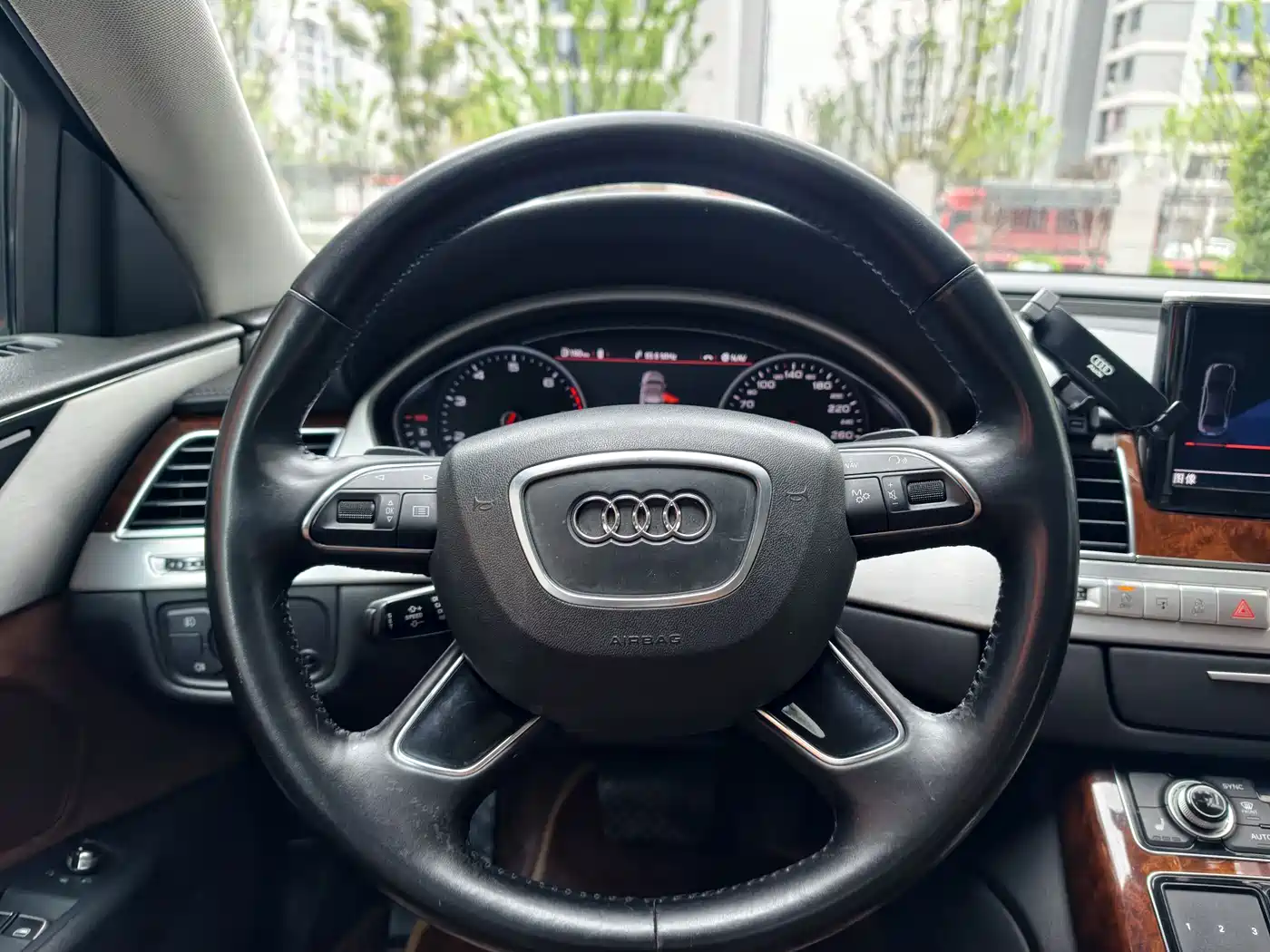 Audi A8 2012 A8L 45 TFSI quattro Comfort фото 15