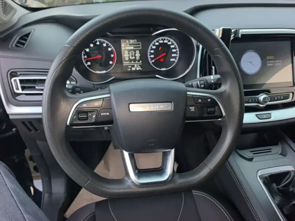 Jetour X70M 2022 2022 1.5T Manual Avant-garde Partner 5-seater