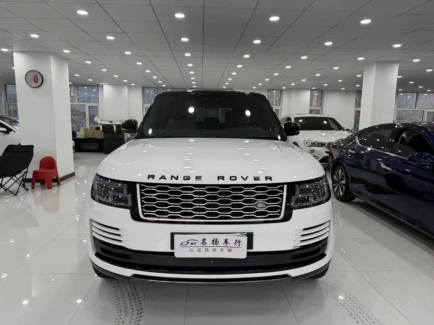 Land Rover Range Rover 2019 3.0 SC V6 Golden Age Edition фото 2