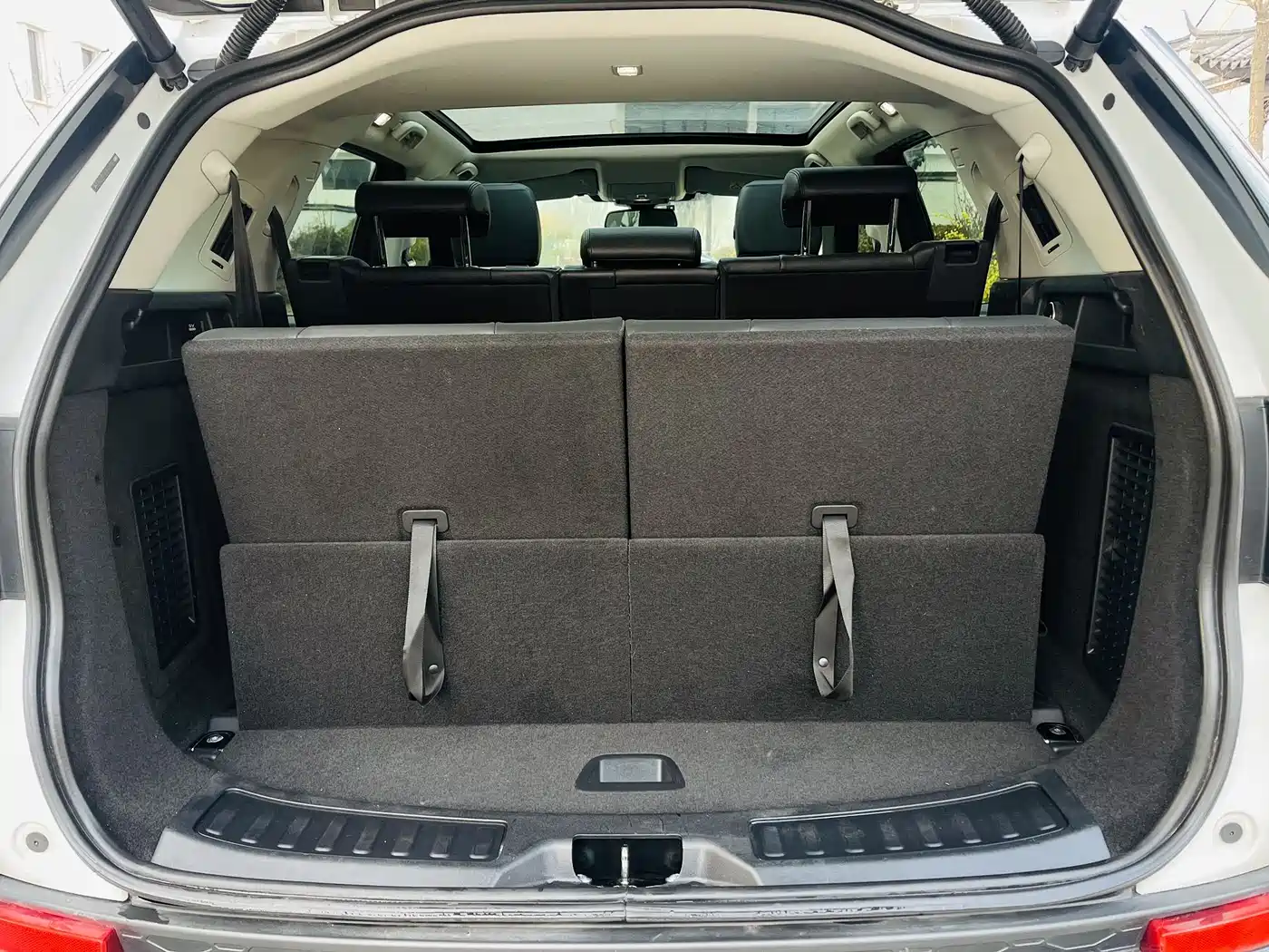Land Rover Discovery Sport 2019 240PS HSE Edition China VI фото 16