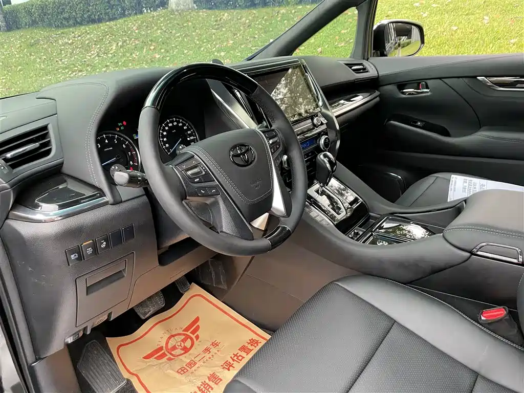 Toyota Alphard 2018 3.5L Luxury фото 7