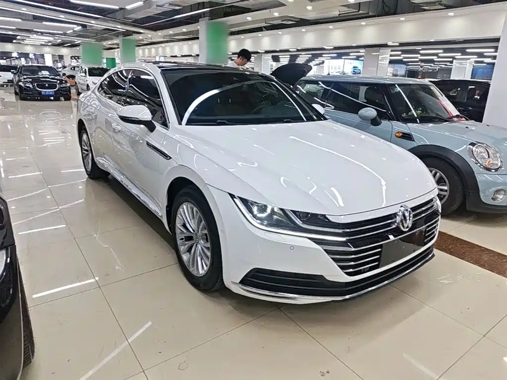 Volkswagen FAW-Volkswagen CC 2019 330TSI Charm Edition China VI фото 4