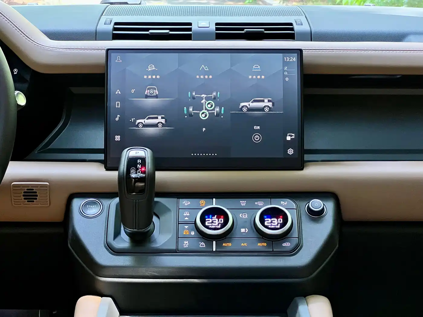 Land Rover Defender 2025 110 3.0T P400 -Dynamic HSE фото 34