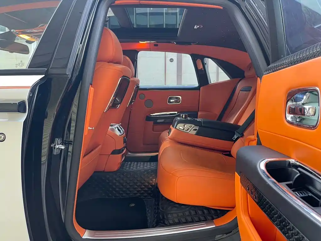 Фото 21 - Rolls-Royce Ghost