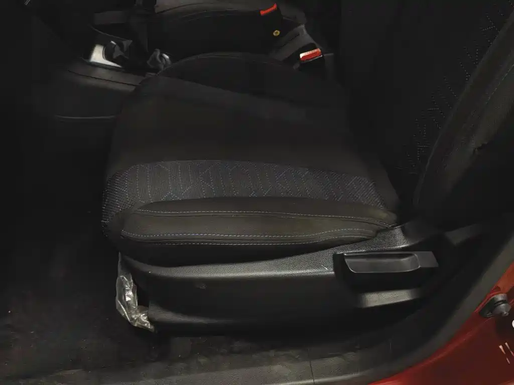 Baojun 310 2019 2016 1.2L Manual Comfort Model