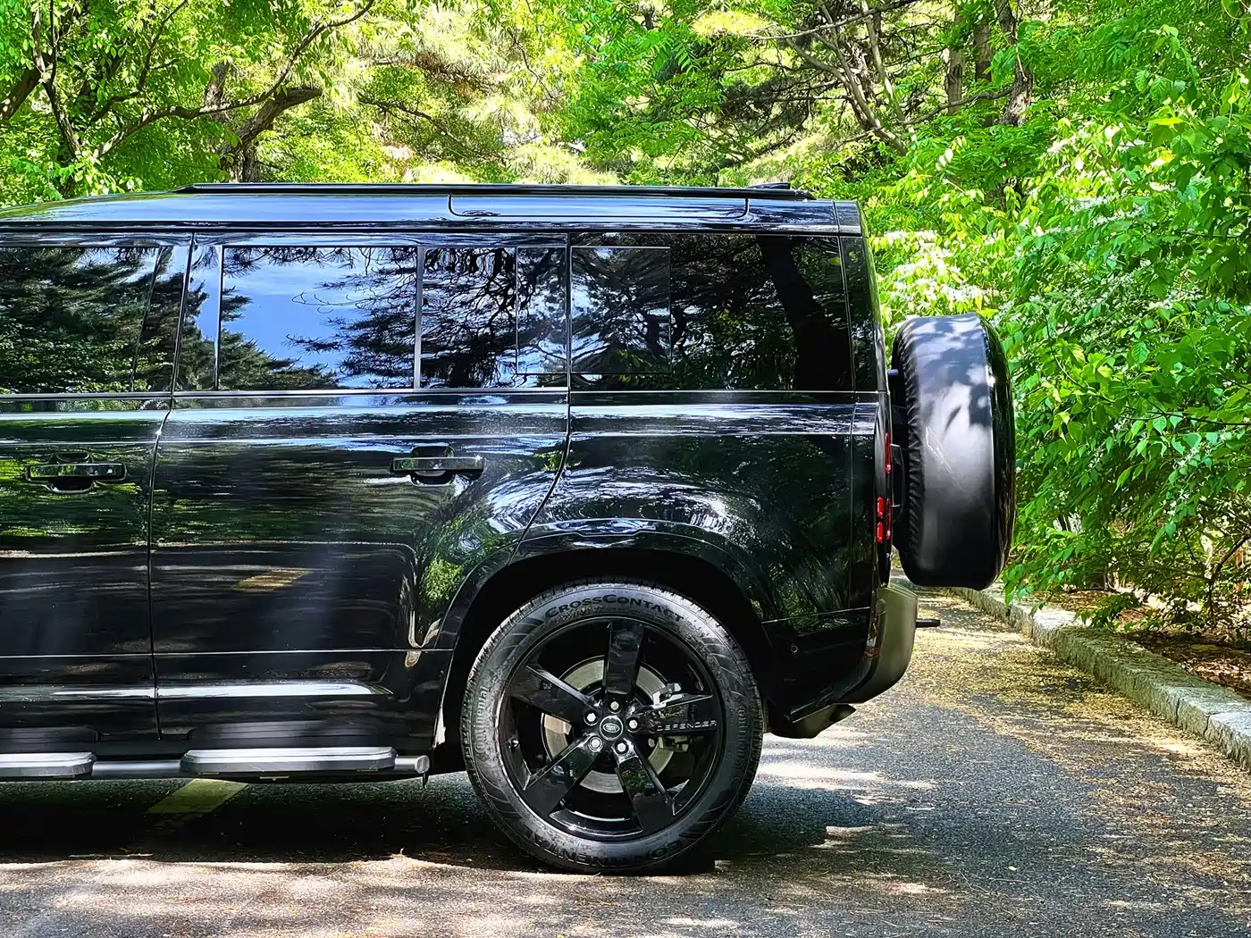 Land Rover Defender 2025 110 3.0T P400 -Dynamic HSE фото 16