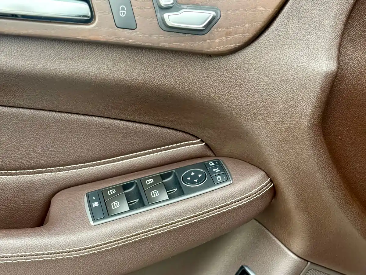 Mercedes-Benz GLS 2016 GLS 400 4MATIC Dynamic фото 21