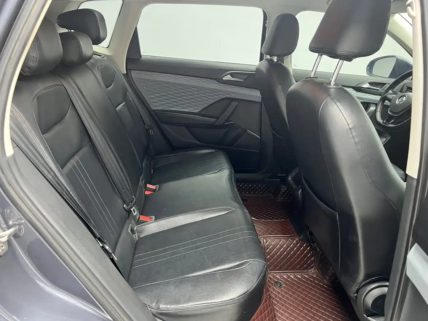 Volkswagen Tharu 2022 280TSI 2WD Trend фото 9