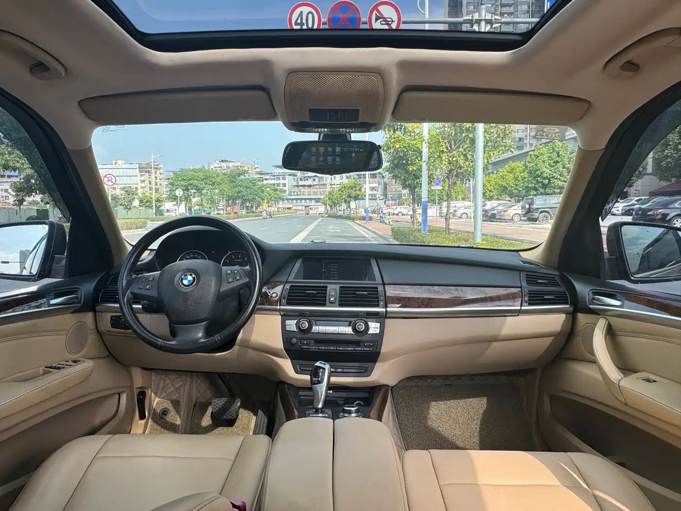 BMW X5 (Import) 2011 xDrive35i Leading Edition фото 17