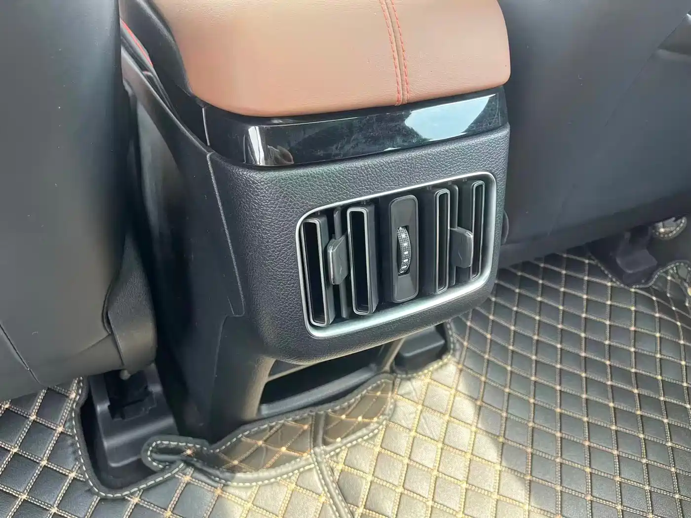BYD Song PLUS 2020 1.5T Automatic Flagship фото 8
