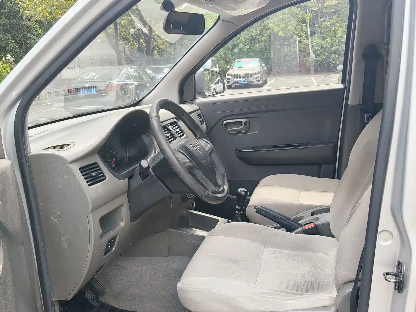 Wuling Motors Wuling Rongguang V 2019 2019 1.5L utility van basic model