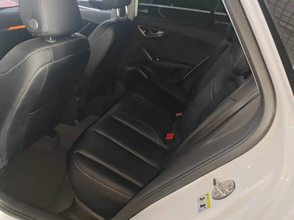 Audi Q2L 2019 2018 35 TFSI Launch Exclusive Edition China VI