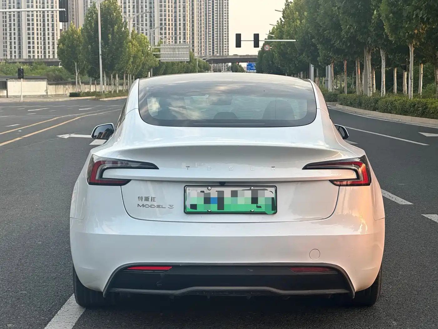 Photo 8 - Tesla Model 3