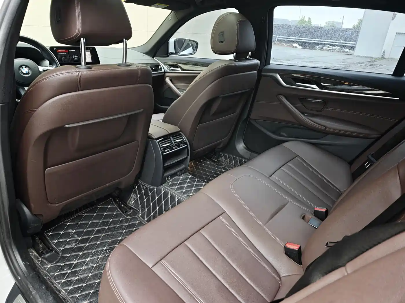 BMW 5 Series 2019 525Li M Sport Package фото 10