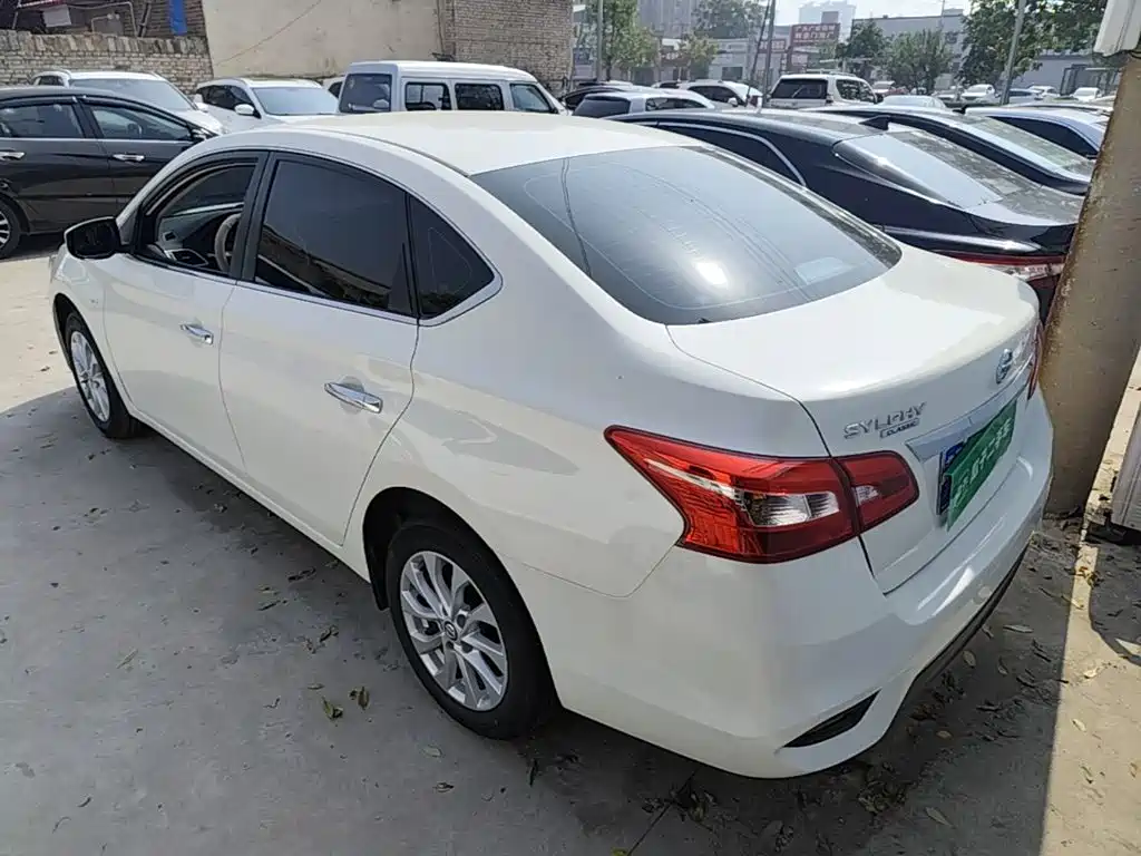 Фото 5 - Nissan Sylphy