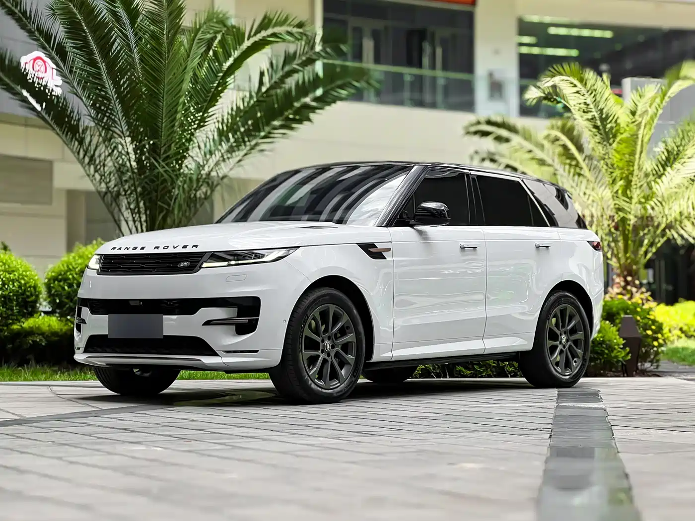Land Rover Range Rover Sport 2023 400PS Dynamic SE