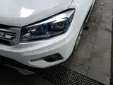 Photo 24 - Changan CS75