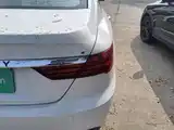 Фото 8 - Geely Binrui