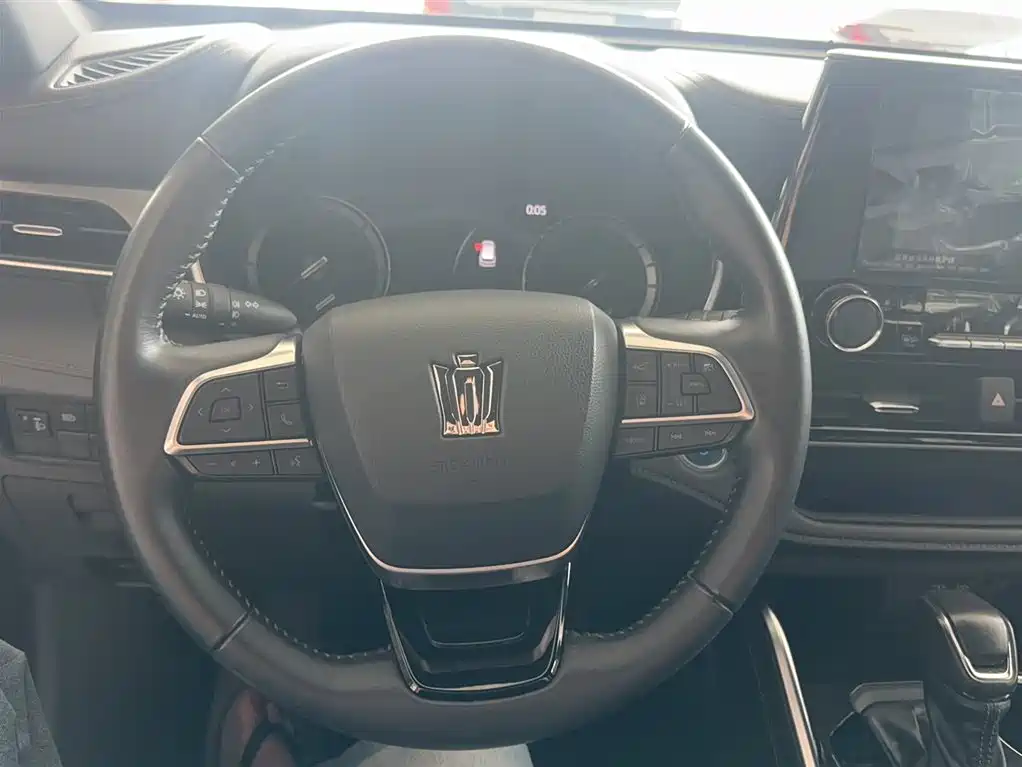 Toyota Crown Kluger 2022 2.5L HEV 4WD Luxury Edition фото 4