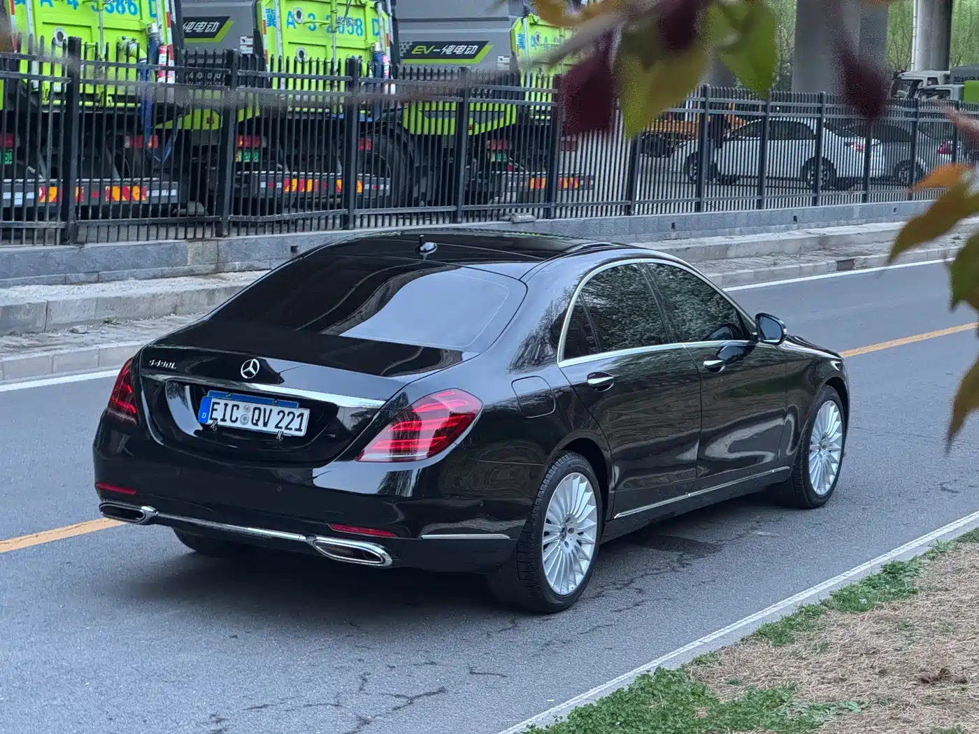 MERCEDES-BENZ S CLASS