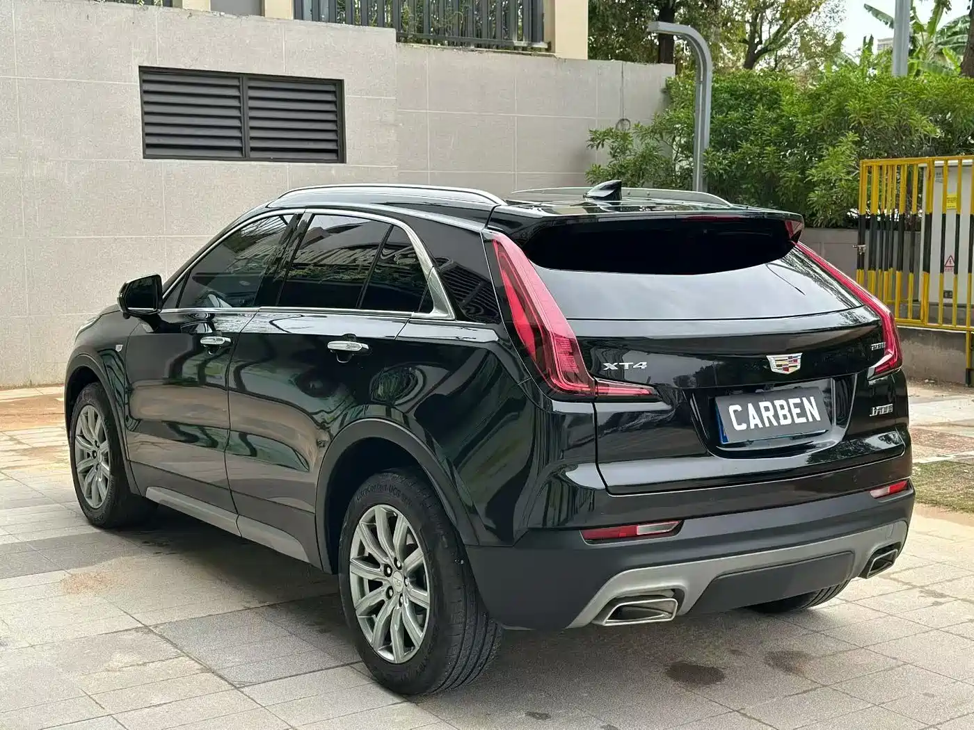CADILLAC XT4