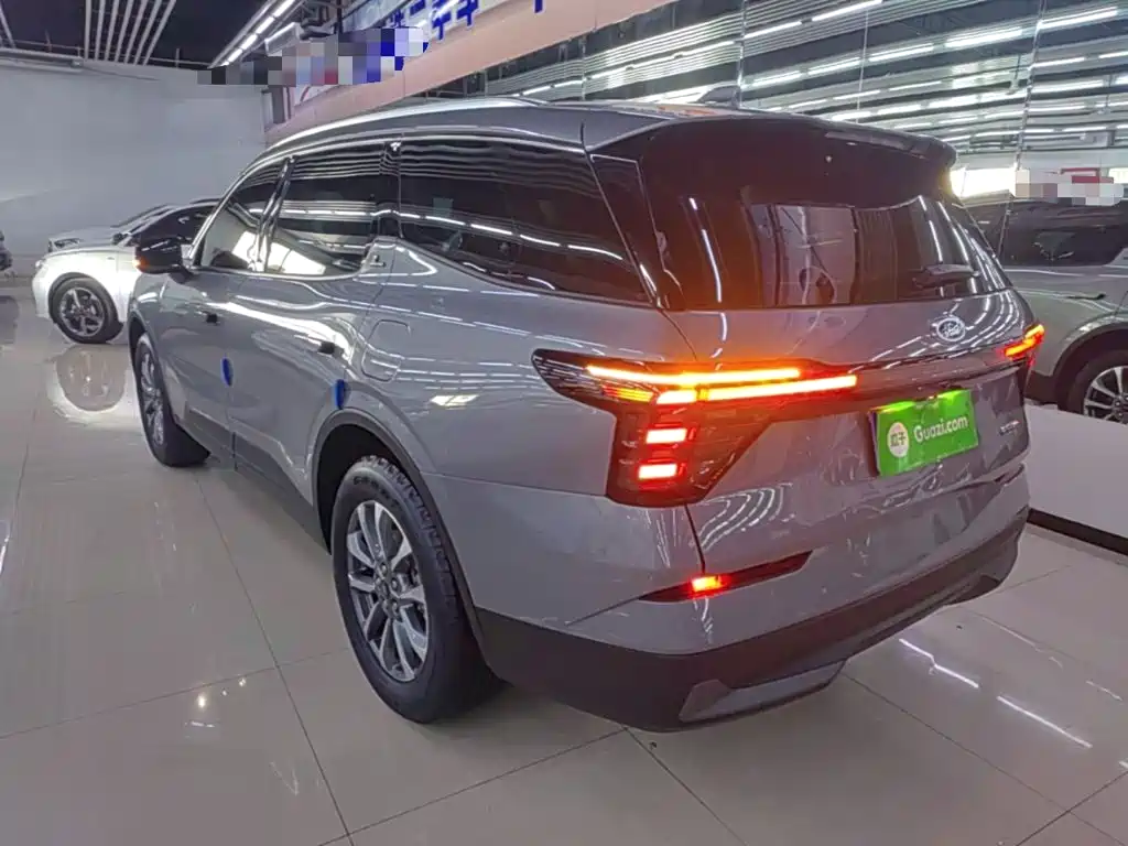 Ford Edge 2025 2025 Edge L 2.0T EcoBoost FWD 7-seater Luxury