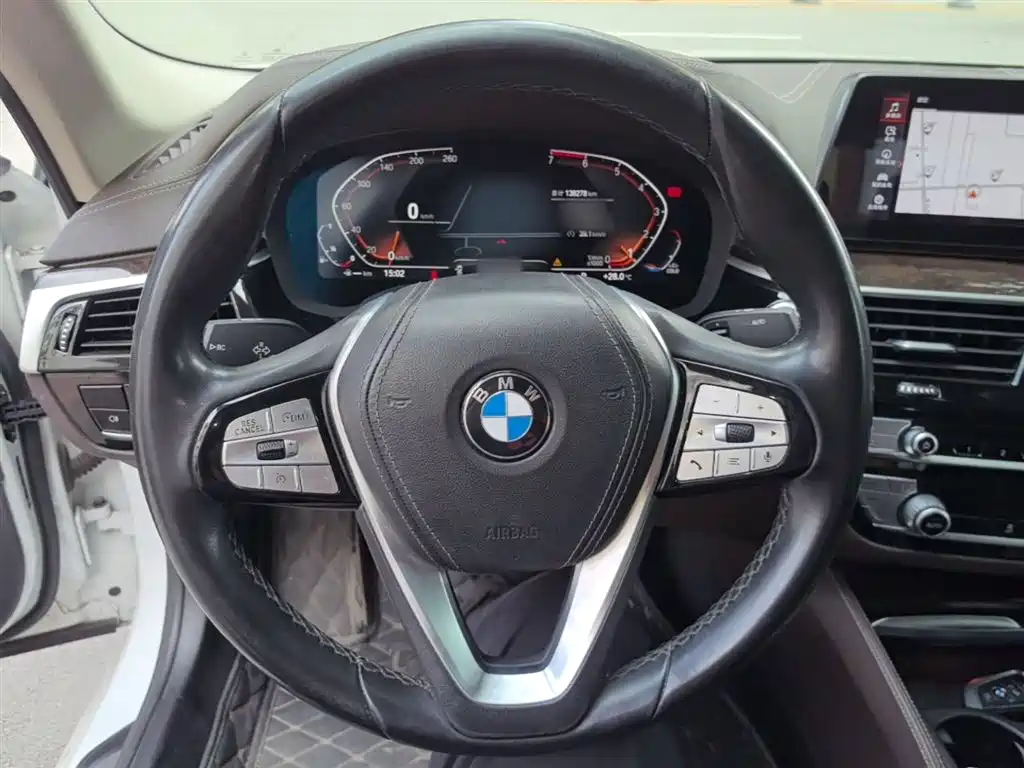 BMW 5 Series 2020 525Li Luxury Package фото 11