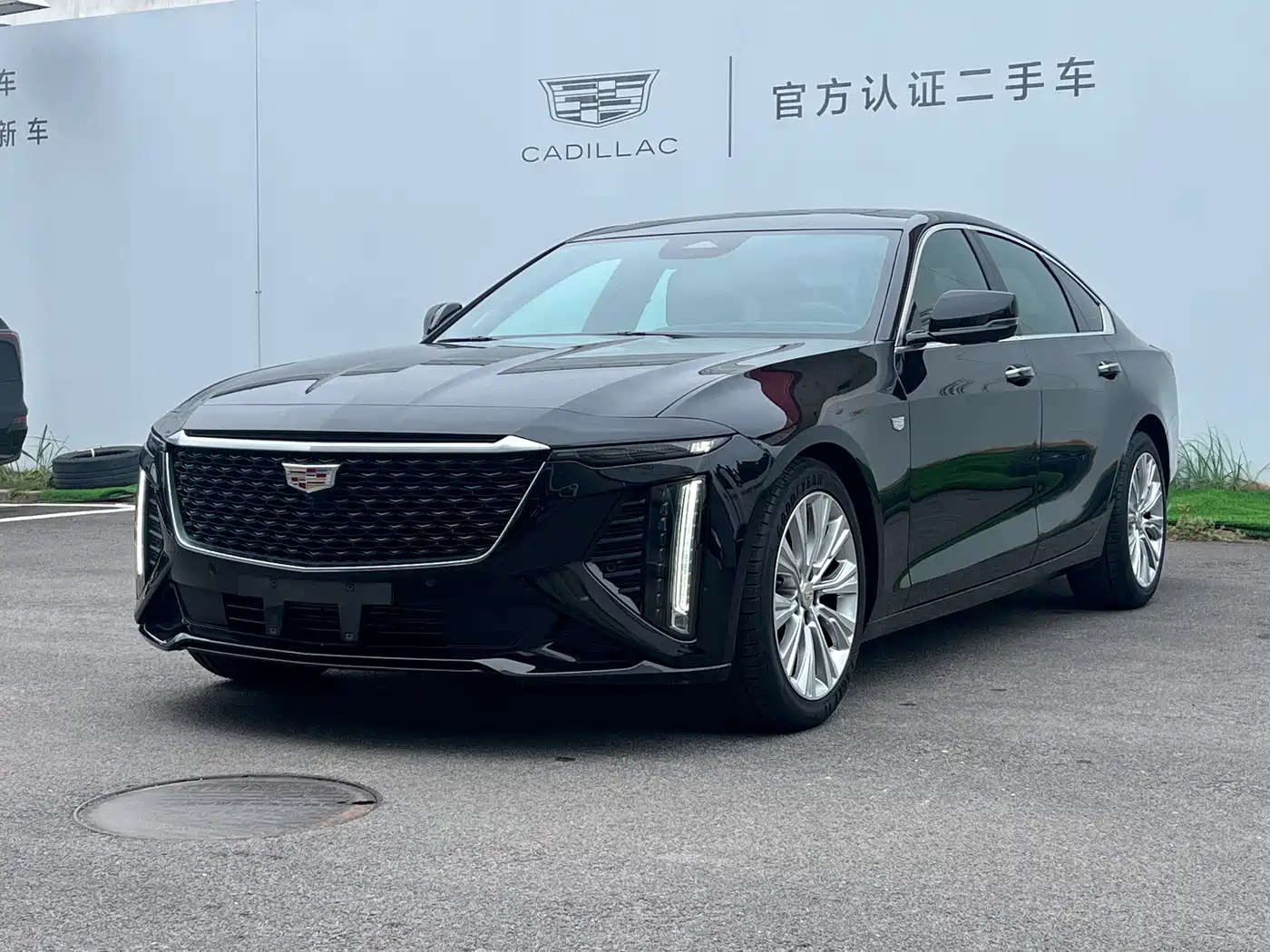 Cadillac CT6 2023 28T Premium Model