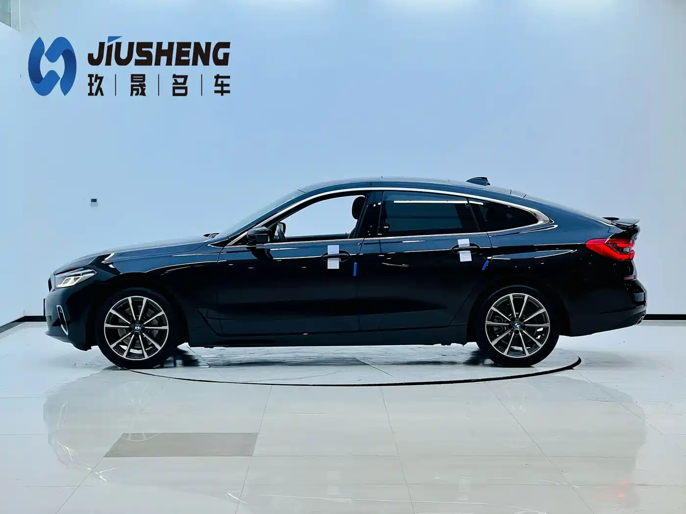 BMW 6 Series GT 2024 2022 Model 630i Luxury Design Package