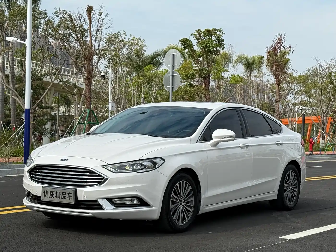 FORD MONDEO