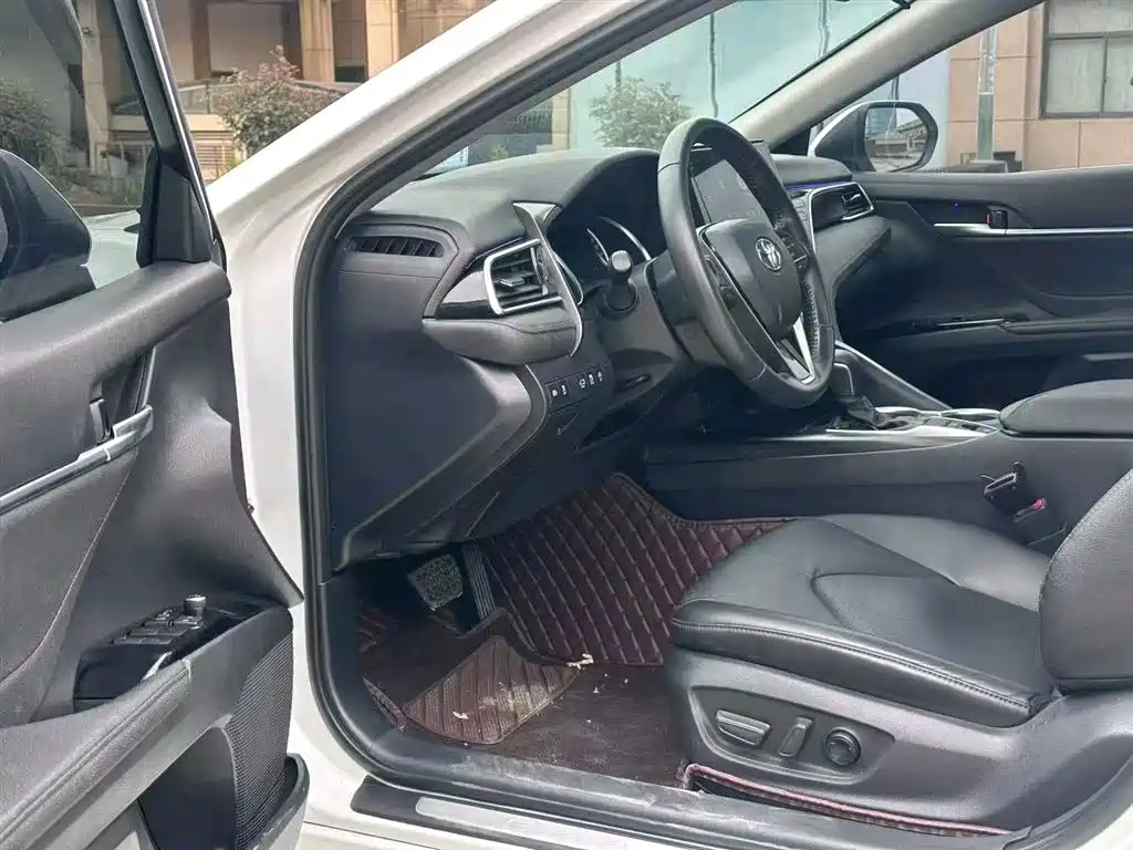 Toyota Camry 2021 2.0G Luxury Edition фото 5