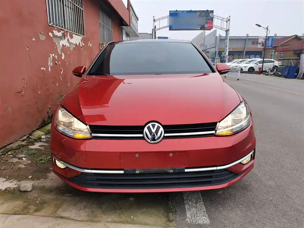 Volkswagen Golf 2018 230TSI Automatic Comfort фото 3
