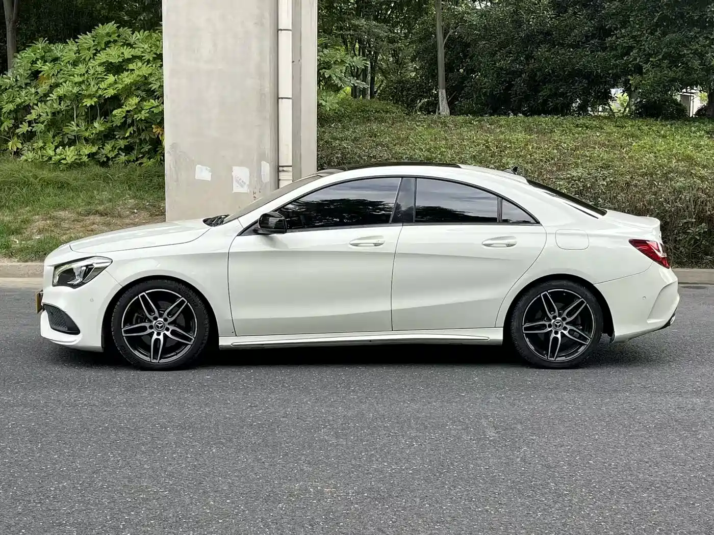 Mercedes-Benz CLA (Import) 2017 CLA 220 4MATIC фото 4