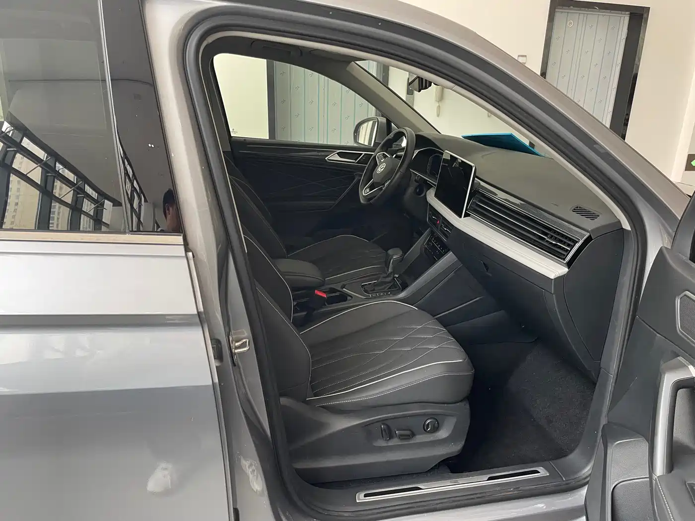  Volkswagen Tiguan L 2022 330TSI Auto 2WD R-Line Premium Edition 7