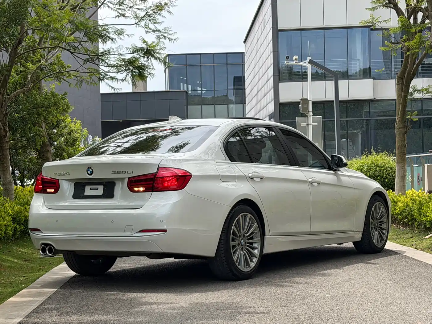 BMW 3 Series 2019 320Li Fashion Type фото 4