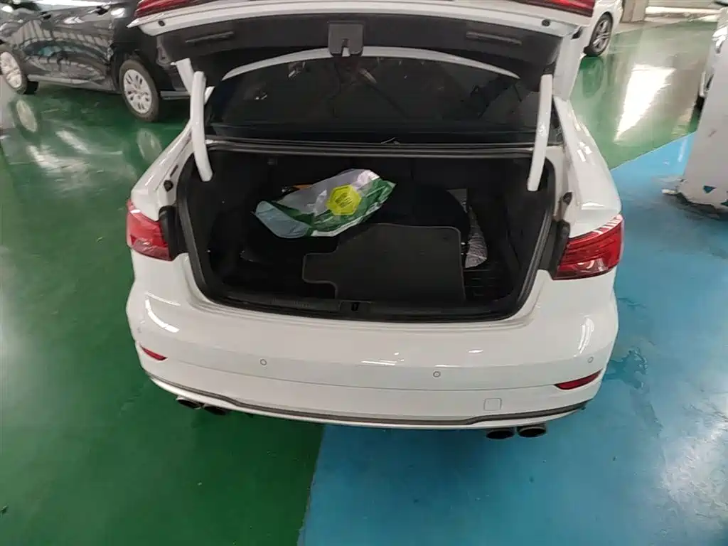 Audi S3 2017 Facelift S3 2.0T Limousine фото 19