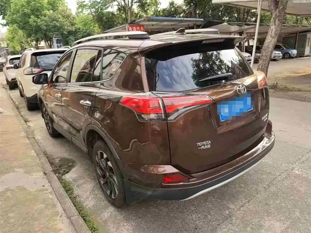 Toyota RAV4 Rongfang 2016 2.5L Automatic 4WD Elite фото 5