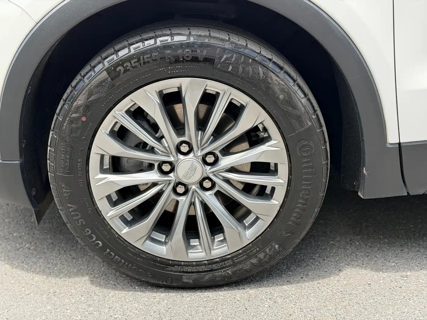 CADILLAC XT4