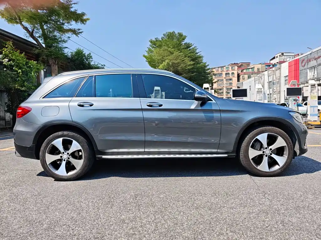 Фото 4 - Mercedes-Benz GLC