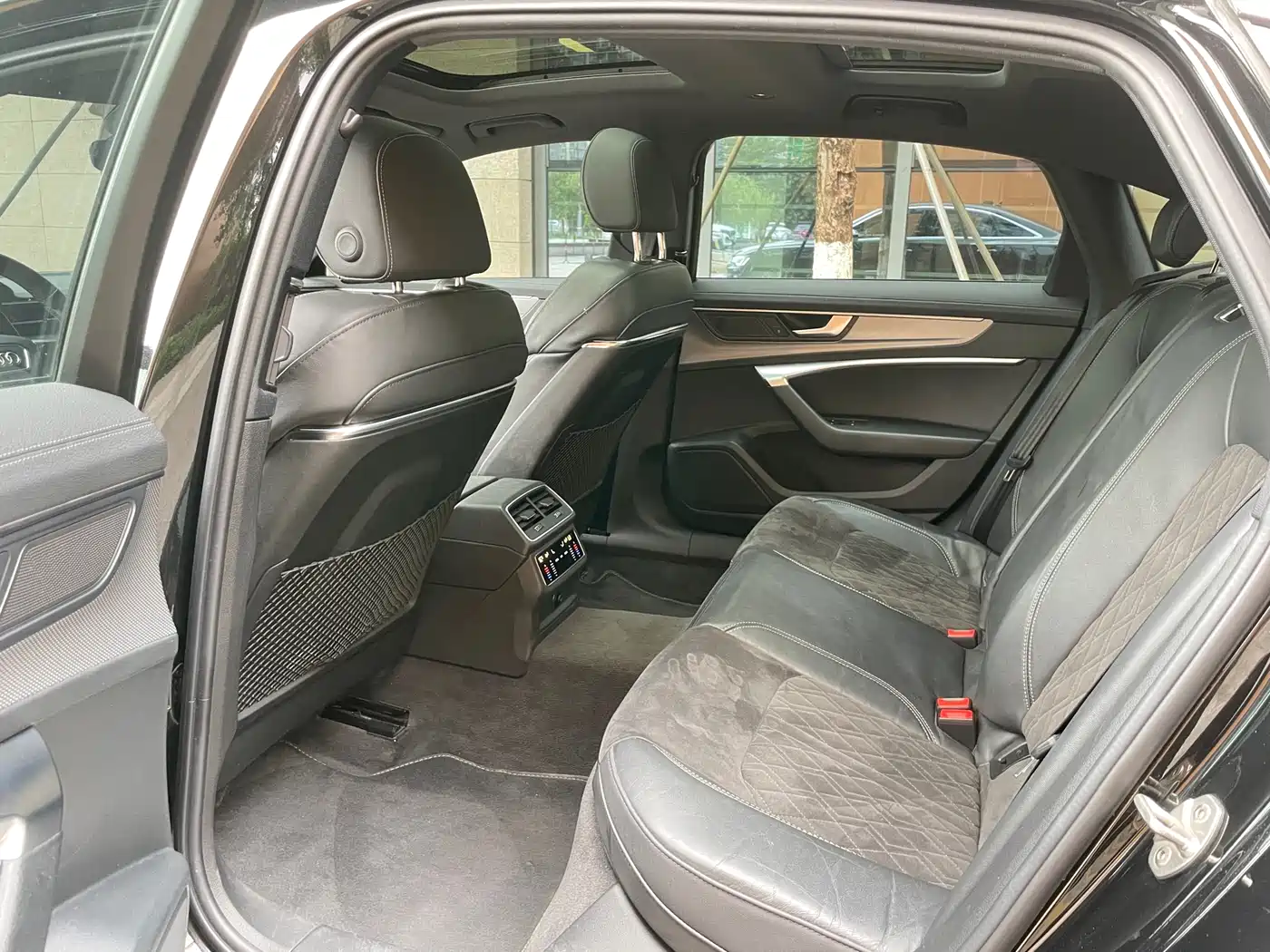 Audi A6L 2021 45 TFSI Exclusive Elegance фото 7