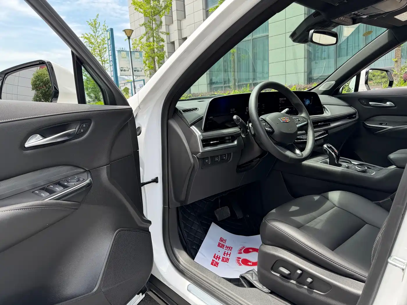 CADILLAC XT4