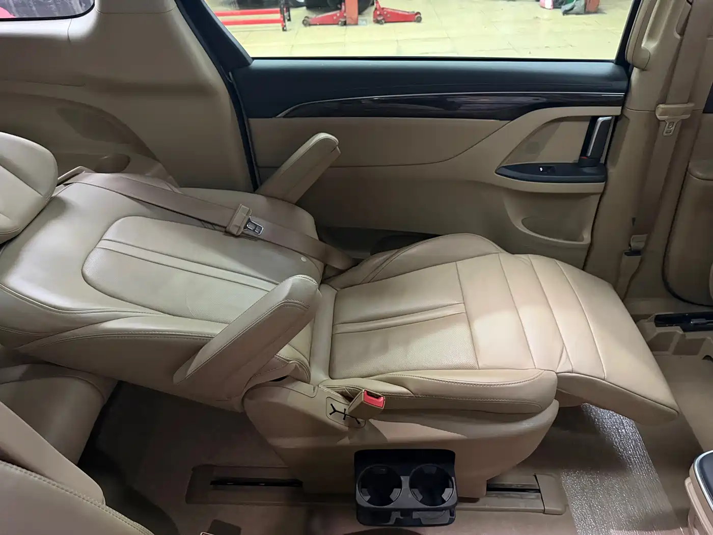 Buick GL8 2018 ES 28T Luxury Type China VI фото 31