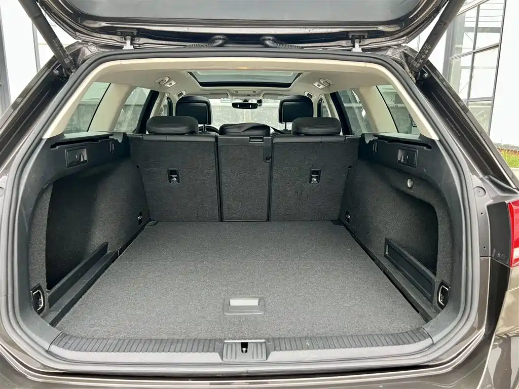 Volkswagen Weilan 2018 380TSI 2WD Comfort Edition фото 17