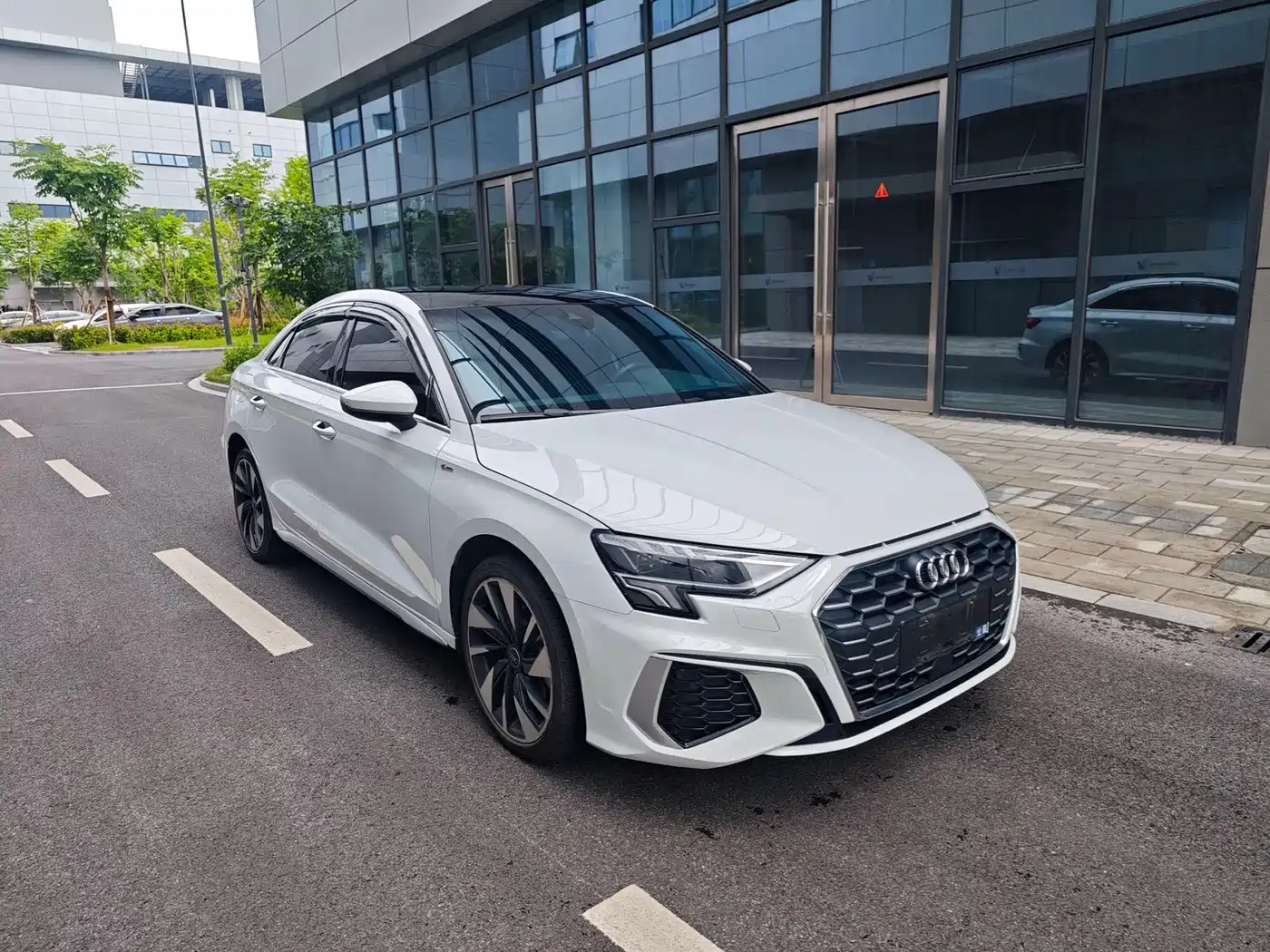 Audi A3 2023 A3L Limousine 35 TFSI Fashion Sport фото 2