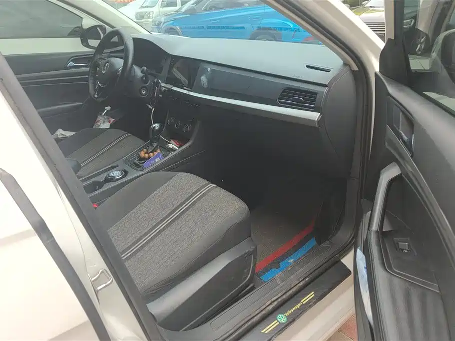 Volkswagen Lavida 2021 1.5L Automatic Trend Edition фото 8